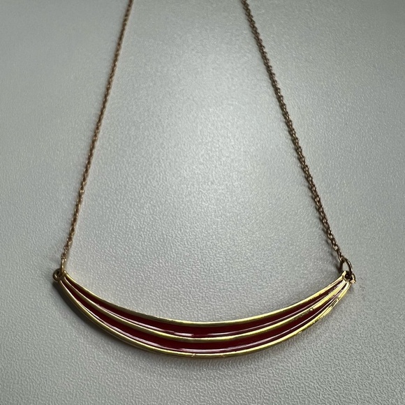 Vintage Minimalist "Team Leader 5" Red & Gold Necklace by Avon 1978 - Picture 5 of 6